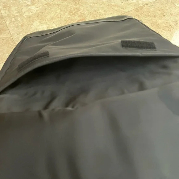 Lowepro laptop backpack in black very good condition - Picture 6 of 9